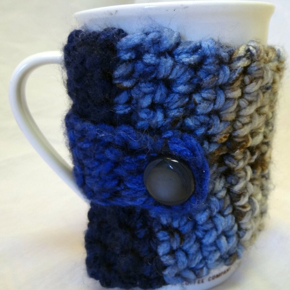 Blue Coffee Mug Cozy Keep It Hot Cover Cup Sleeve Crochet Cozi Tea Drink NWT